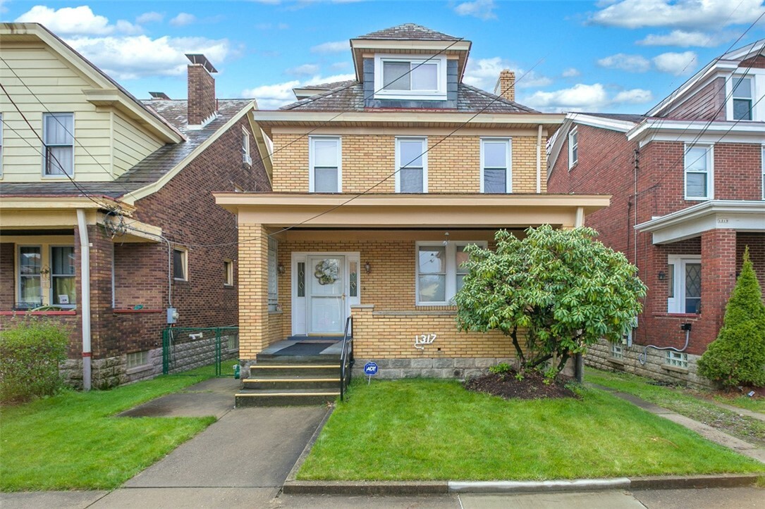 Property Photo:  1317 Oakhill St  PA 15212 