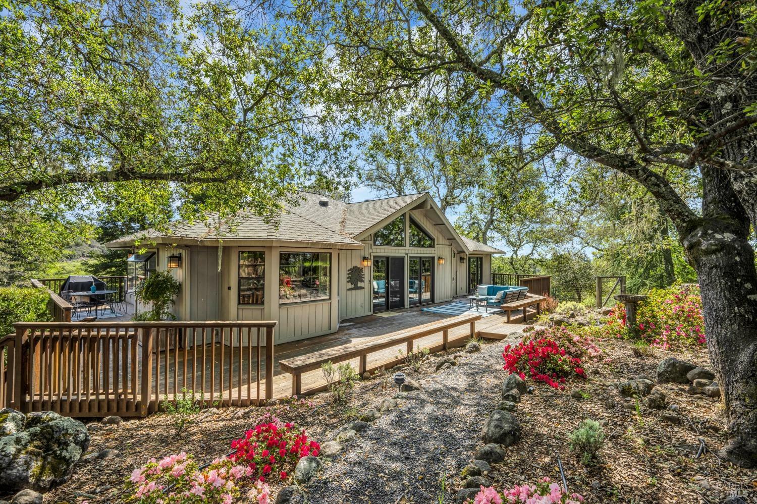 Property Photo:  1609 El Arroyo Drive  CA 95448 