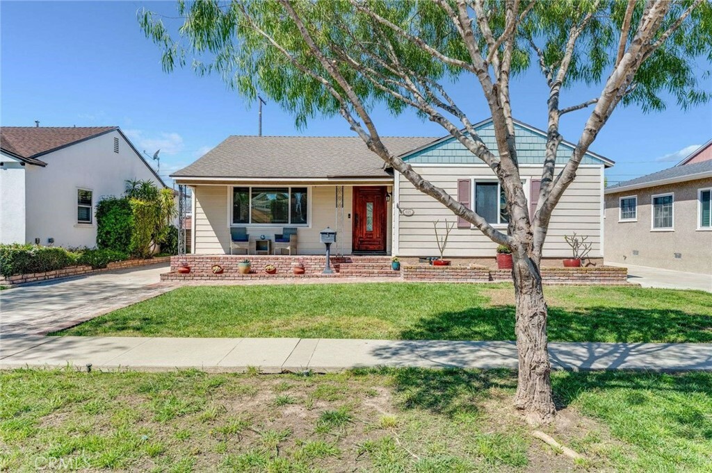 Property Photo:  4125 Iroquois Avenue  CA 90713 