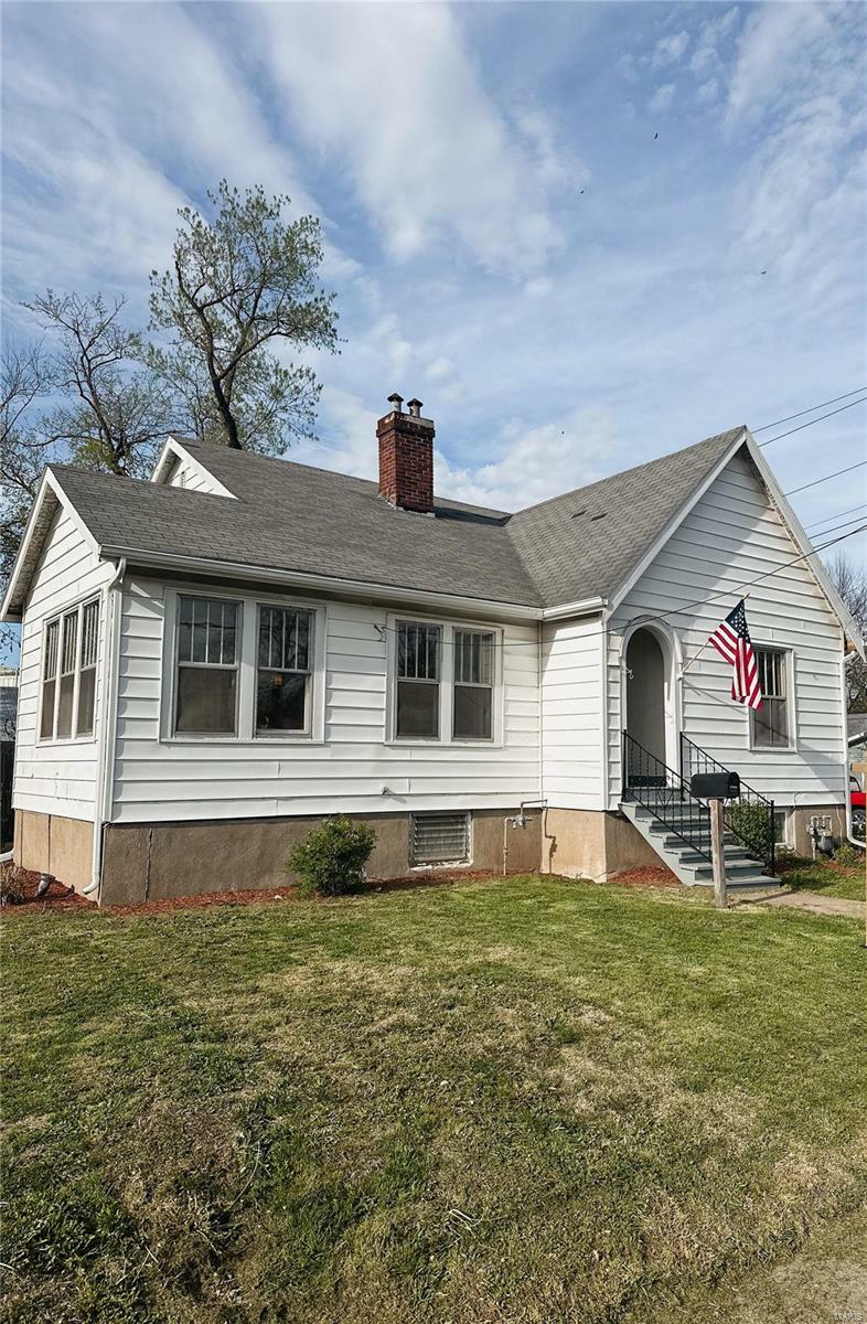 Property Photo:  119 E Bolivar Street  MO 65265 