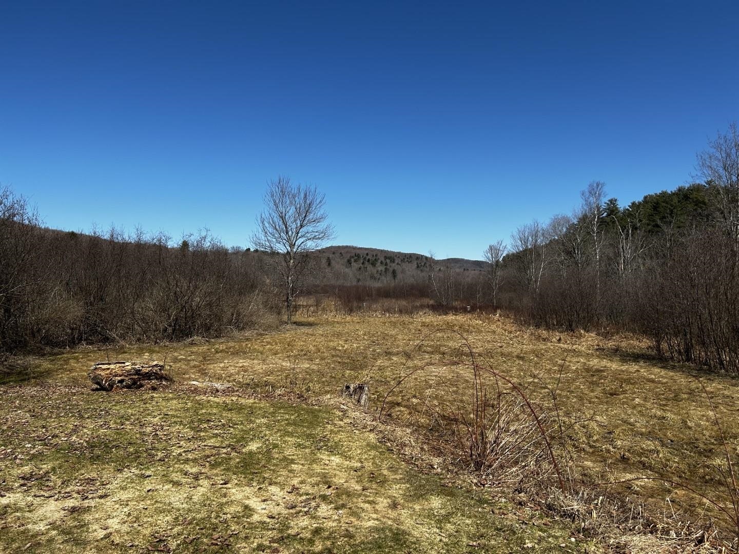 Property Photo:  476 Vt Route 15  VT 05489 