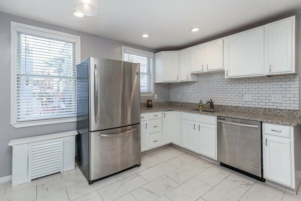 Property Photo:  3-5 Spaulding St 5  MA 02122 