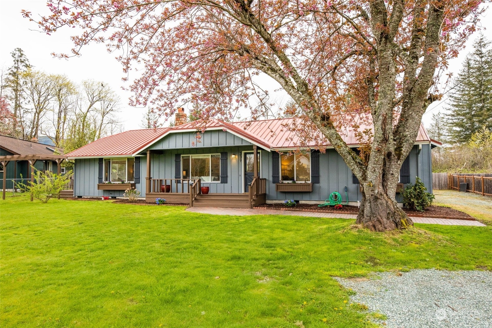 Property Photo:  339 Green Lane  WA 98251 