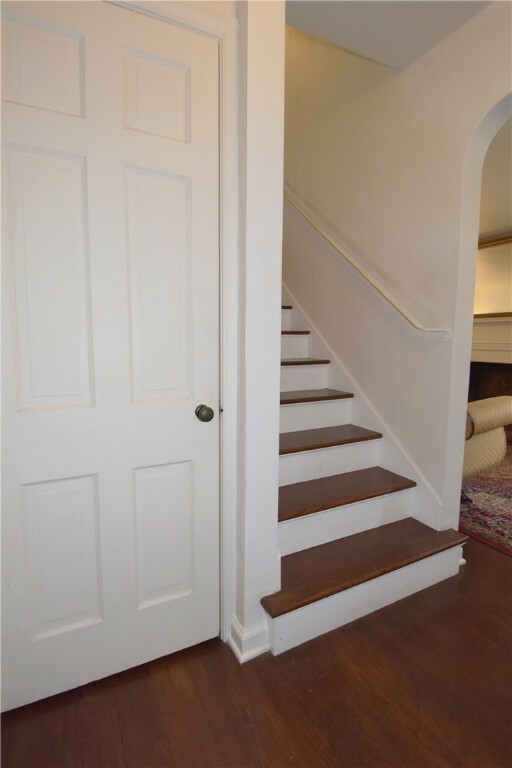 Property Photo:  24 Brucewood Dr  PA 15228 