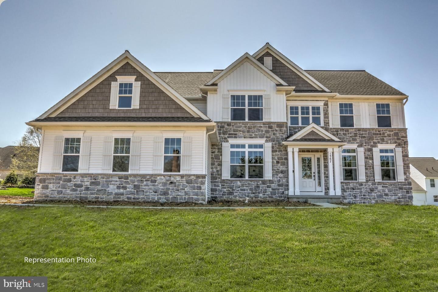 Property Photo:  122 Lightfoot Lane  PA 17019 