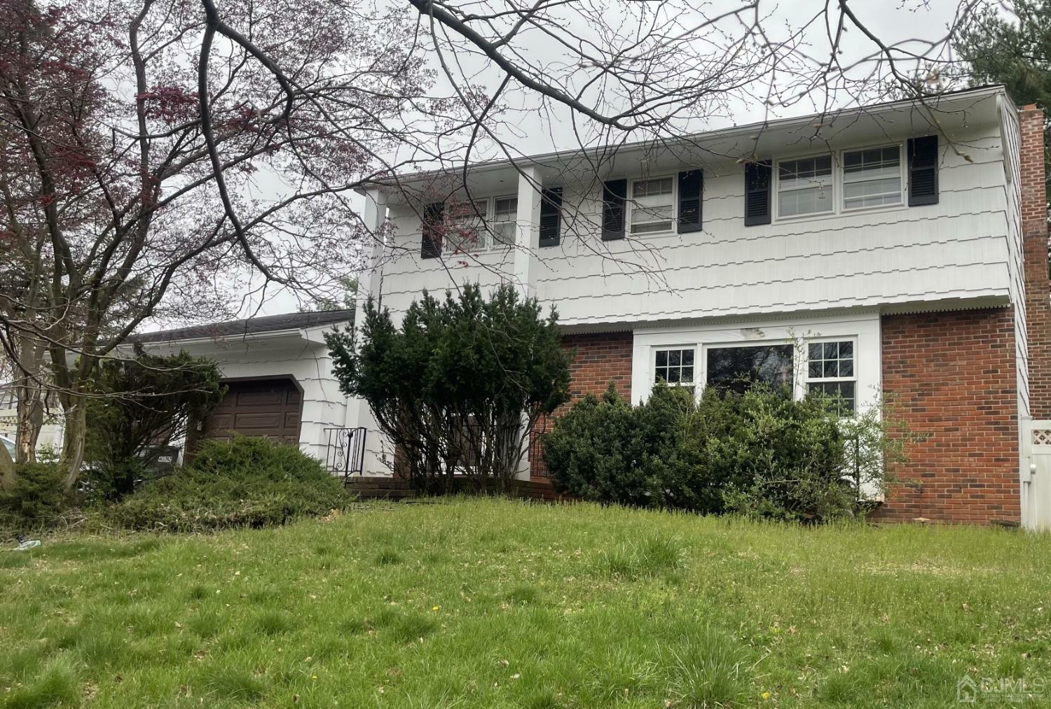 Property Photo:  5 Concord Avenue  NJ 08854 