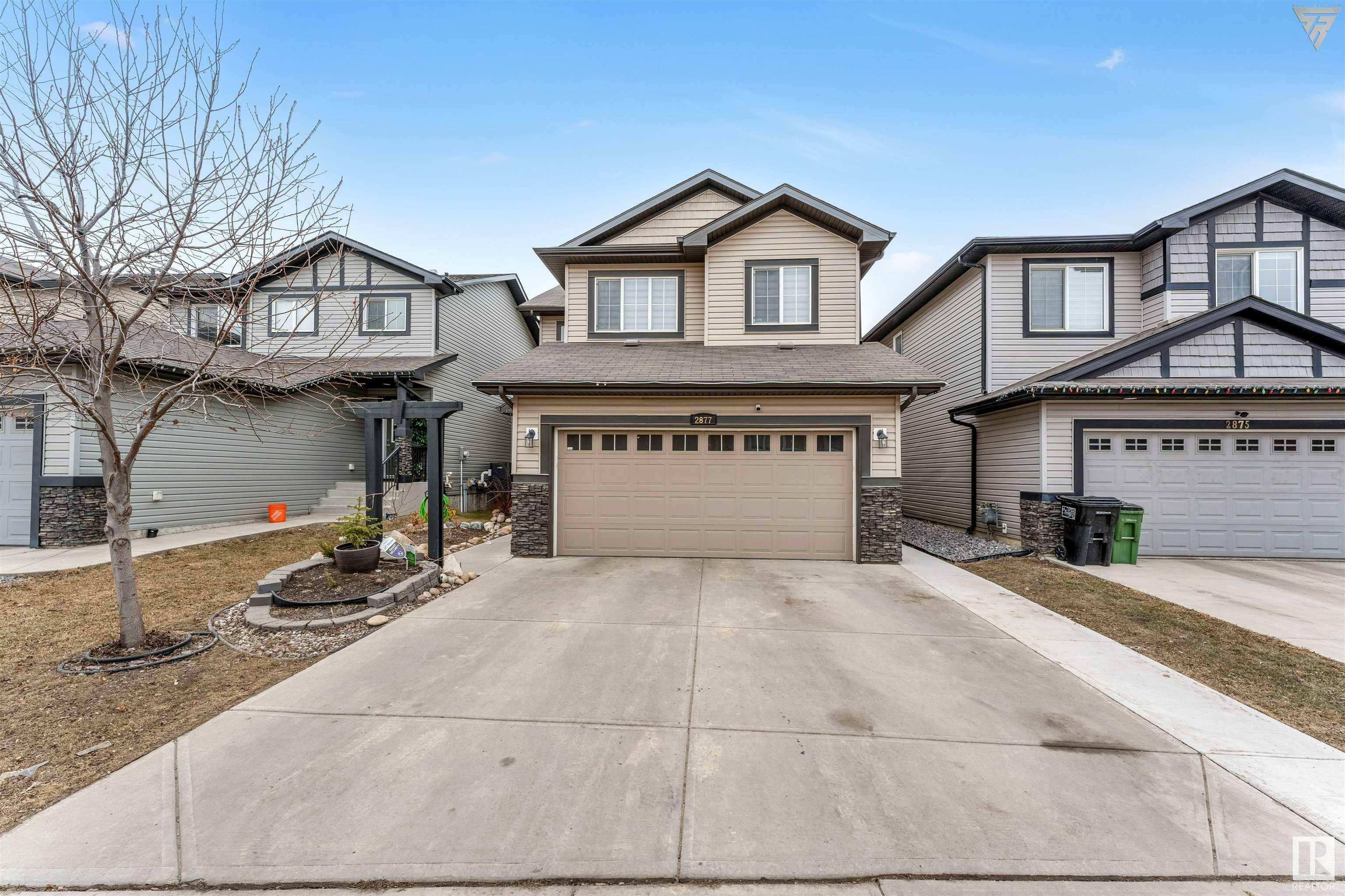 Property Photo:  2877 Maple Way NW  AB T6T 0W8 