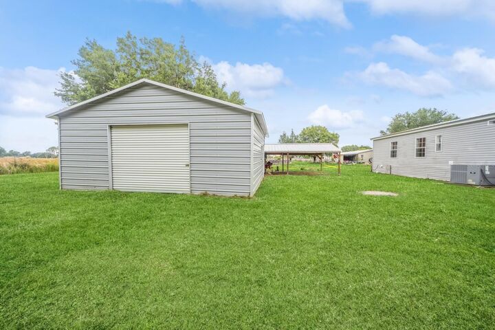 Property Photo: 4009 Kayla Ranch Lane FL 33567
