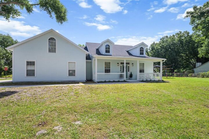 Property Photo: 206 Mather Smith Drive FL 34760