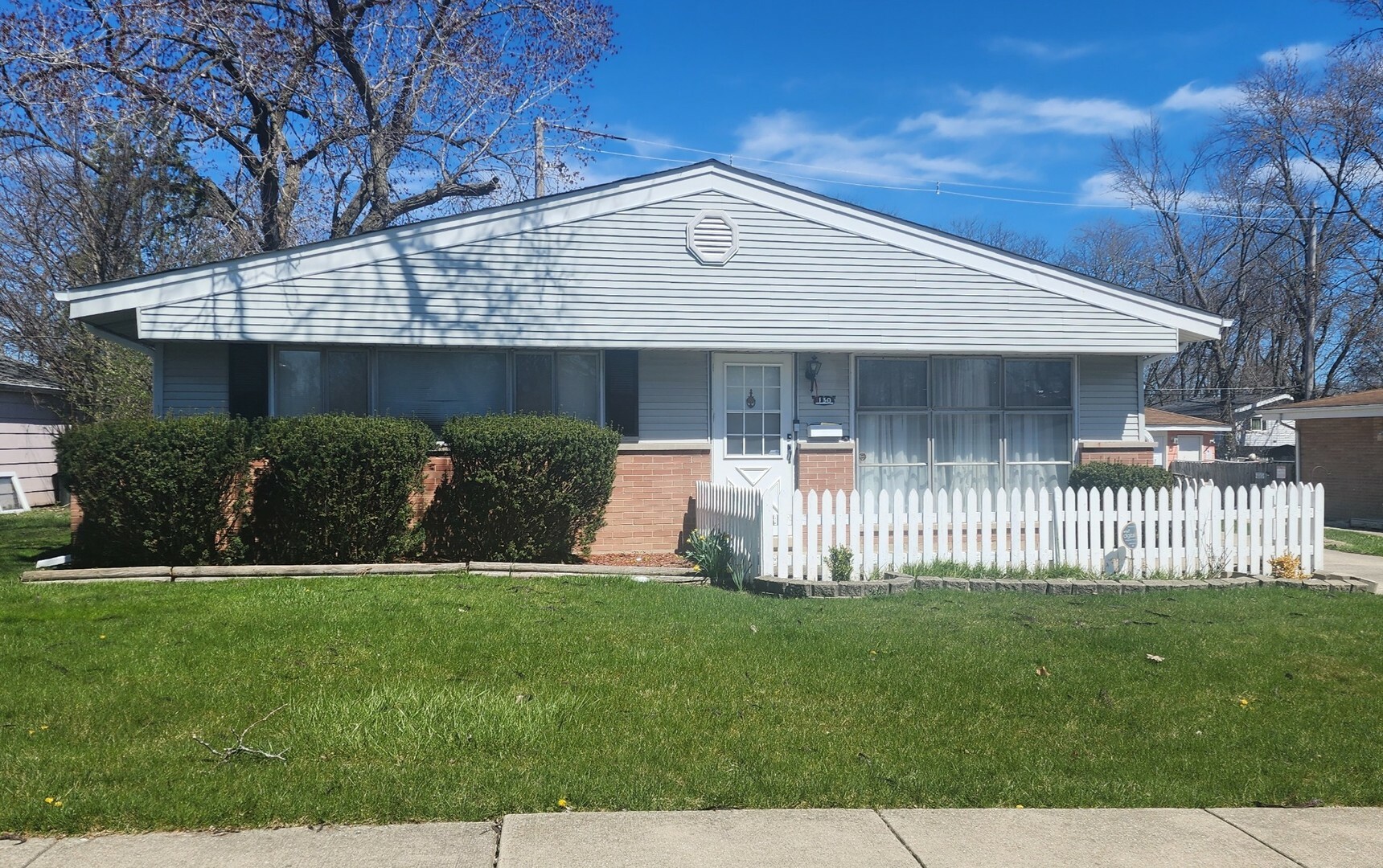 Property Photo:  130 Larue Street  IL 60466 