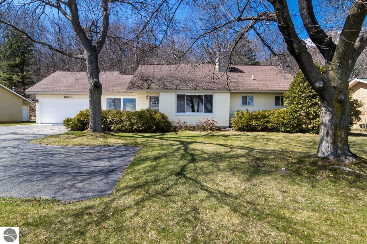 Property Photo:  9286 S W Bay Shore Drive  MI 49684 