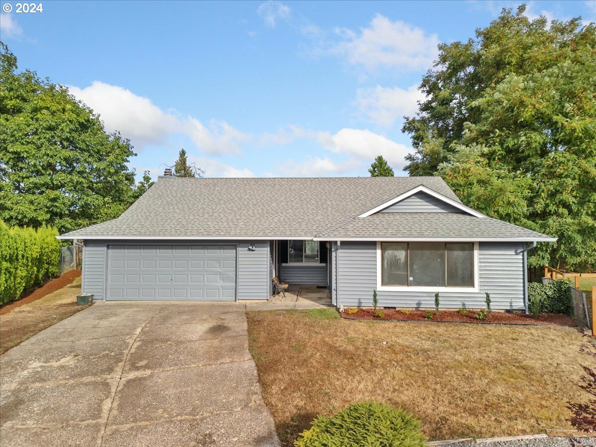 Property Photo:  1512 NW 95th Cir  WA 98665 