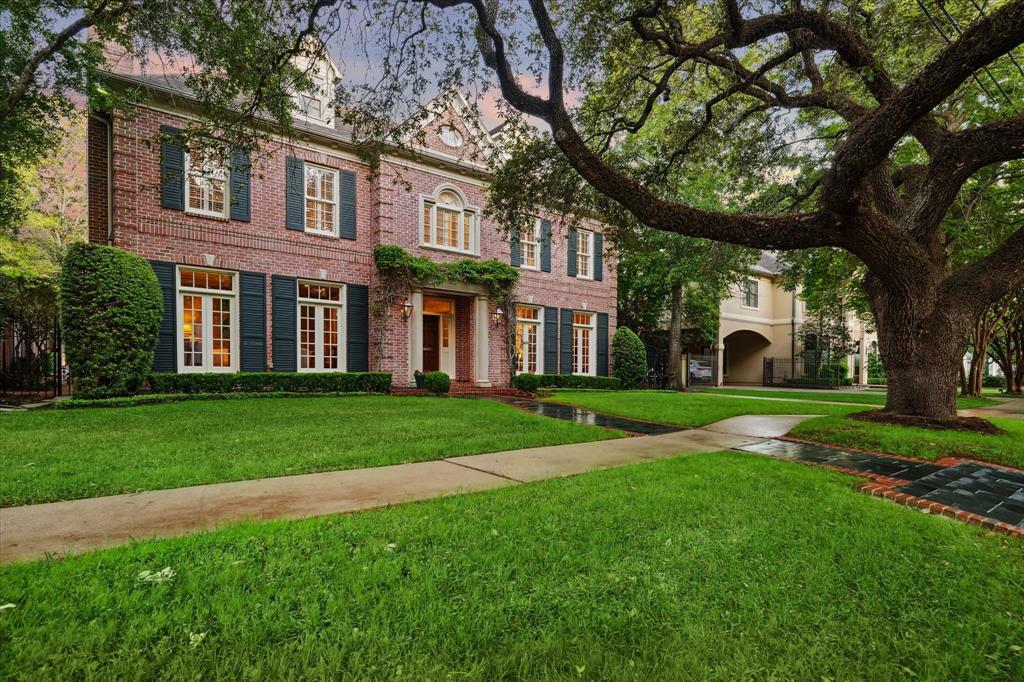 Property Photo:  6421 Brompton Road  TX 77005 