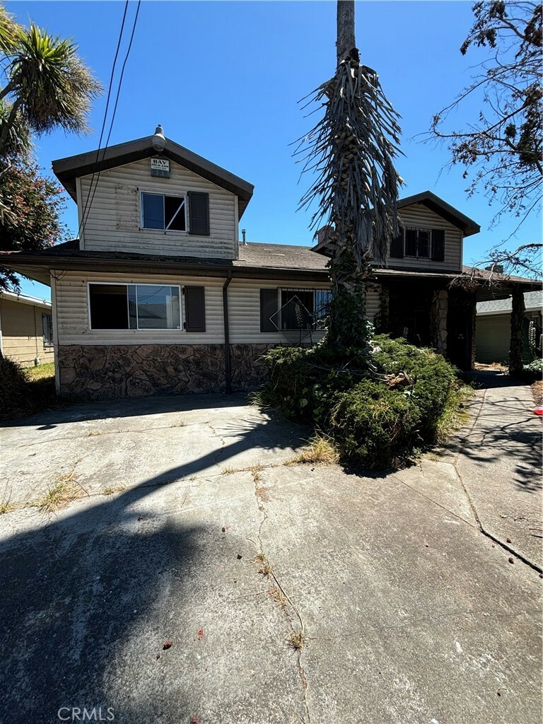 Property Photo:  604 Johnson Drive  CA 94806 