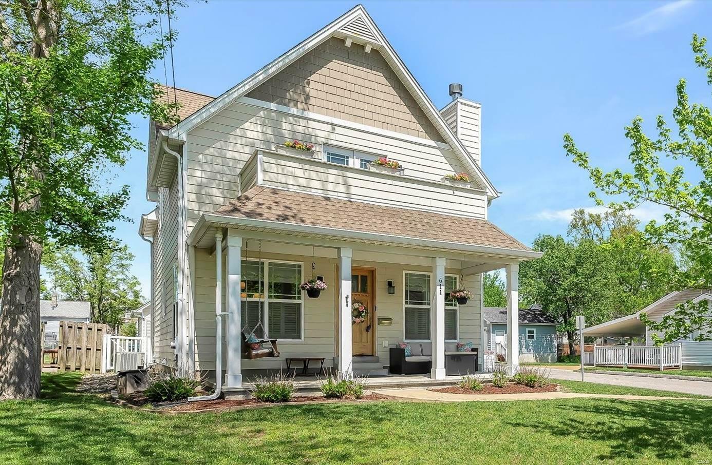 Property Photo:  611 W Washington Avenue  MO 63122 