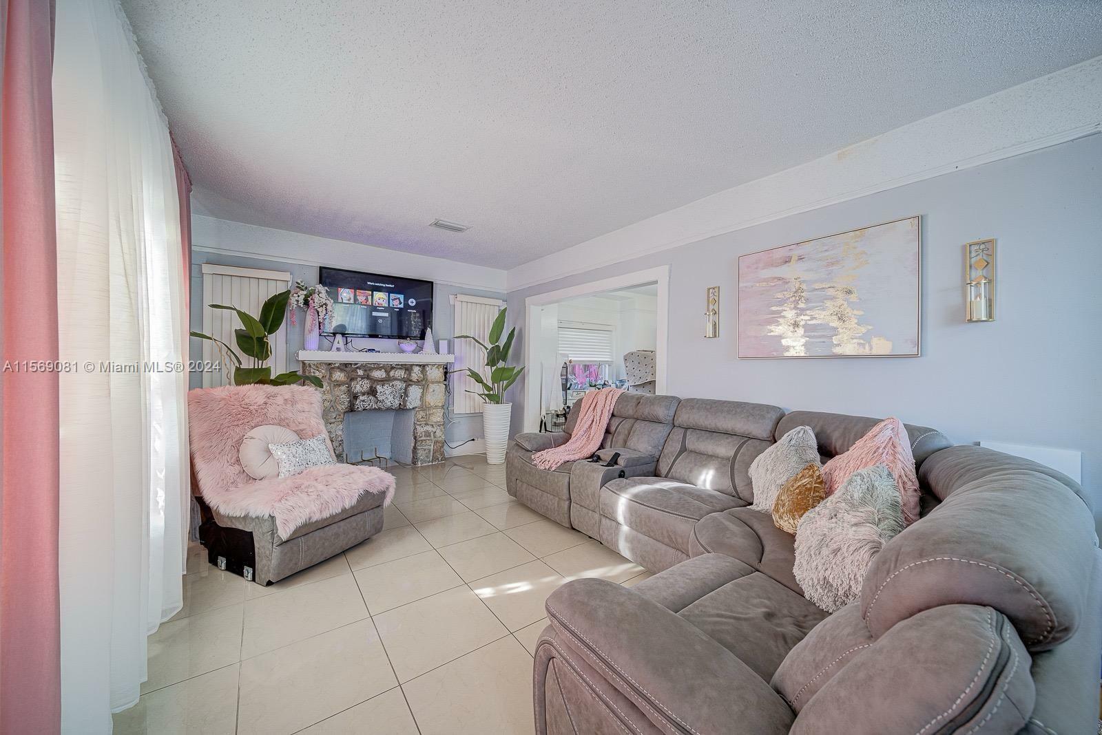 Property Photo:  627 SW 11th Ave  FL 33130 