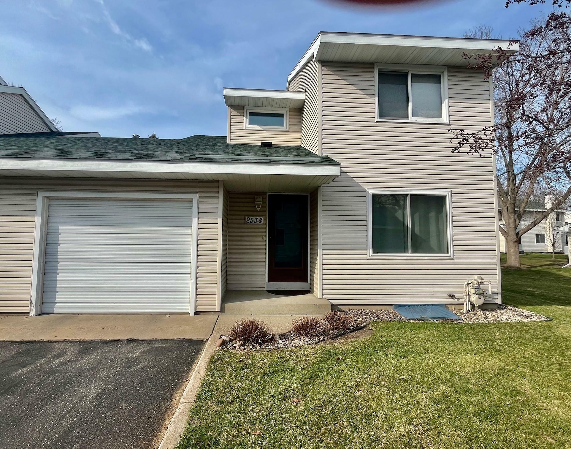 Property Photo:  2534 Stearns Way  MN 56303 