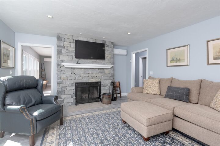 Property Photo:  173 Oak St  MA 02035 