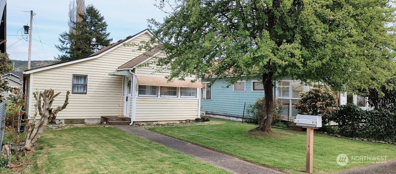Property Photo:  1520 Minor Street  WA 98550 
