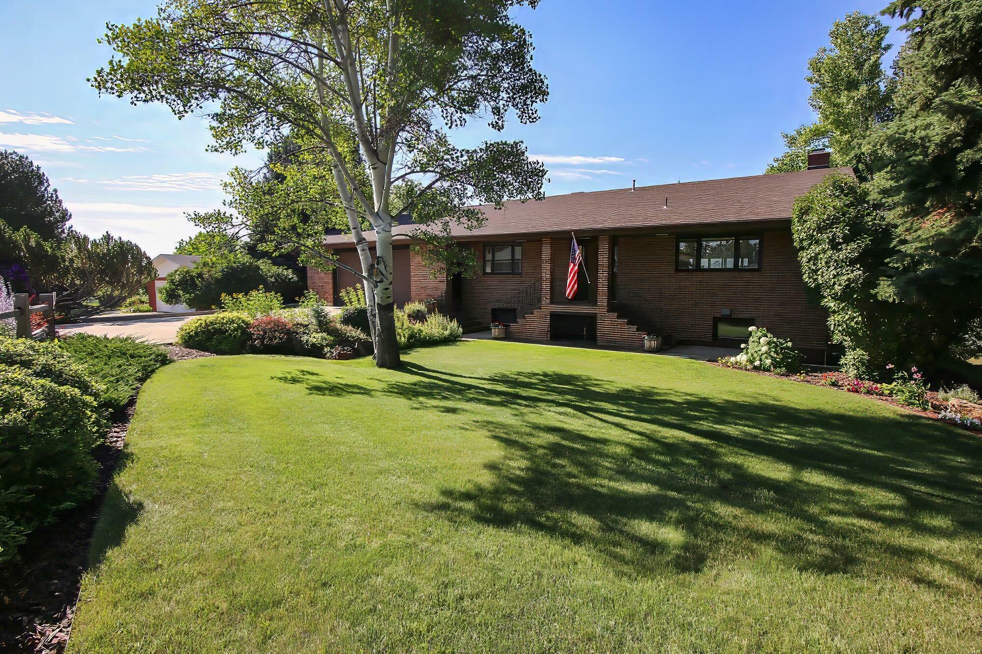 Property Photo:  434 Crescent Drive  WY 82801 