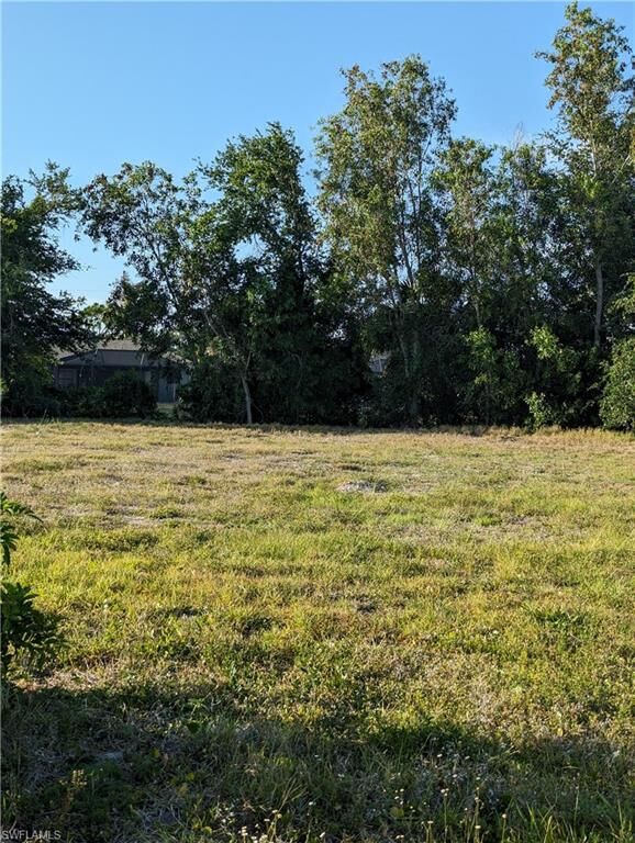 Property Photo: 1309 SW 13th St FL 33991