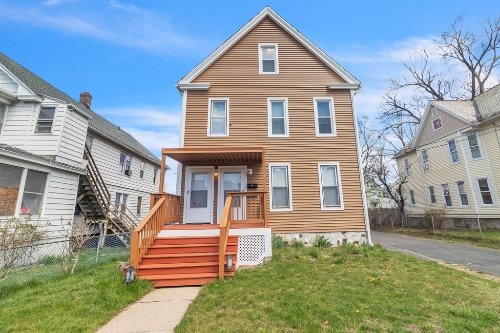 Property Photo: 21-23 View St MA 01040