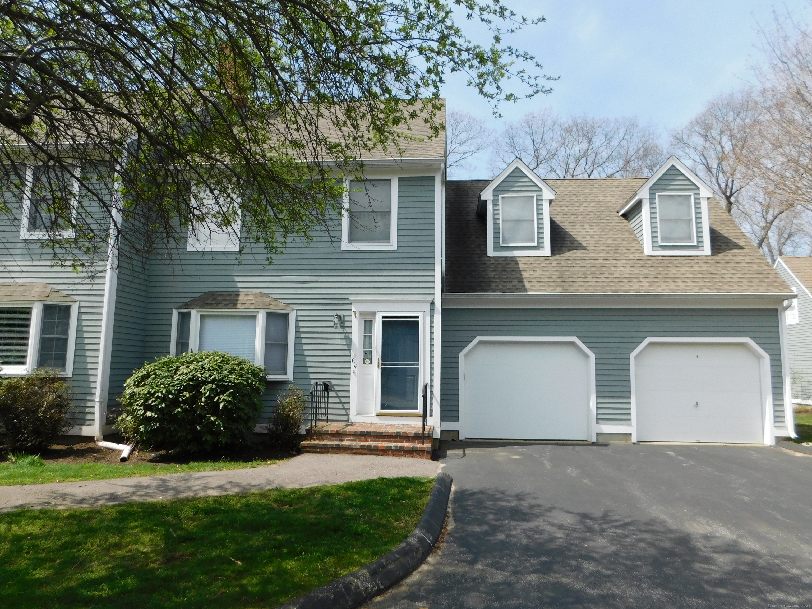 Property Photo:  611 Ocean Avenue C4  CT 06320 