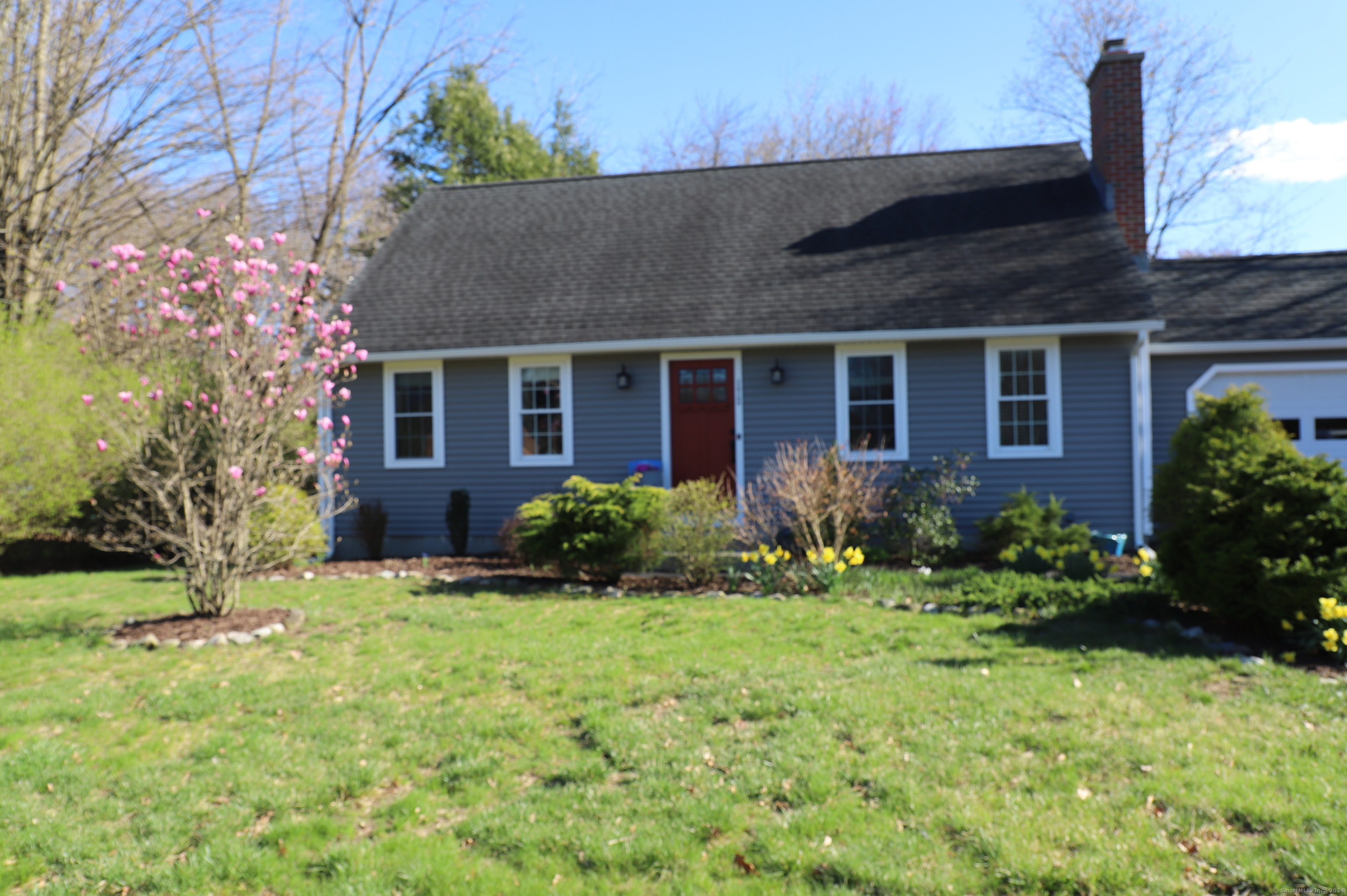 Property Photo:  172 Weymouth Road  CT 06082 