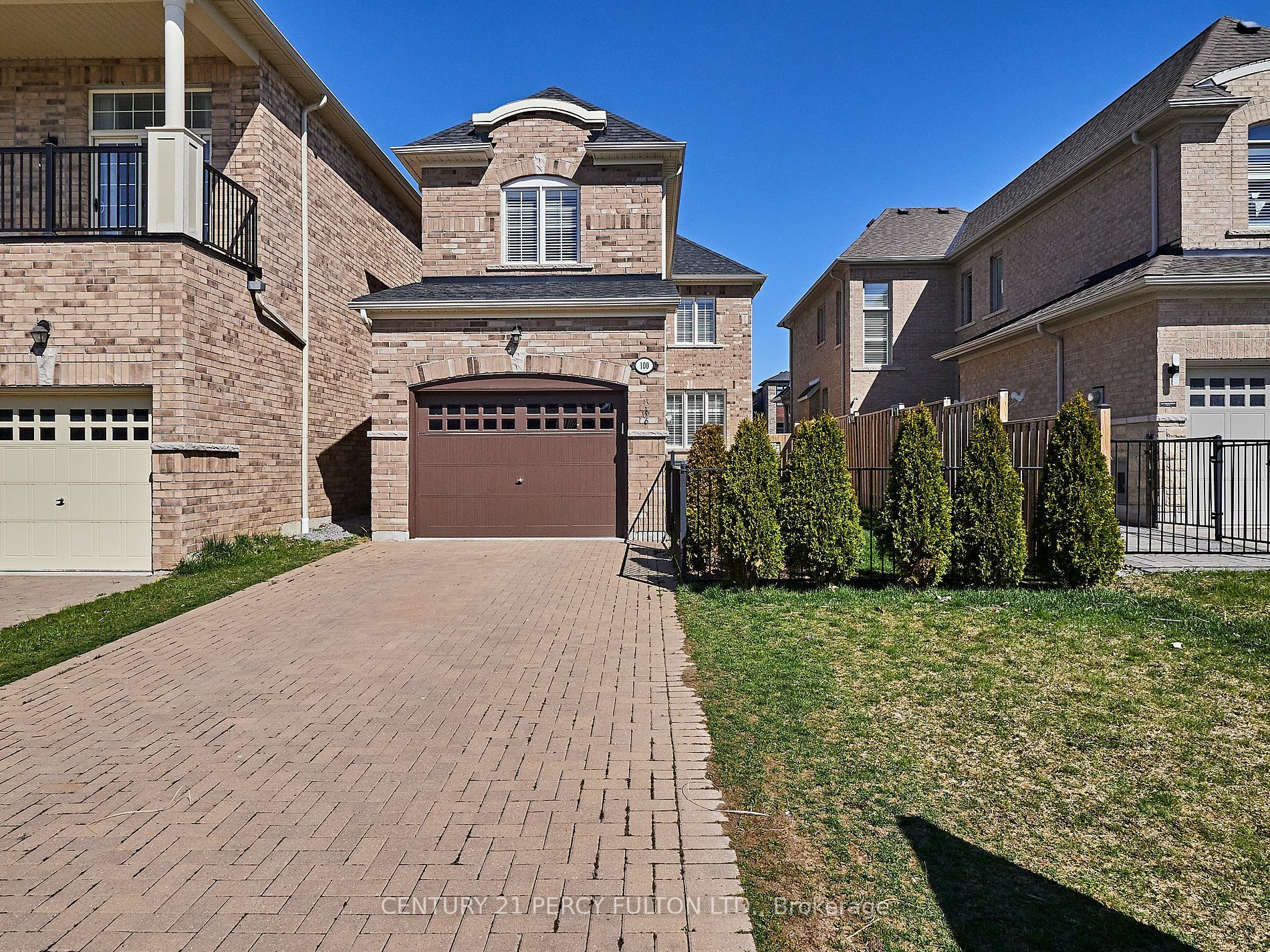 100 Braebrook Dr  Whitby ON L1R 0M9 photo