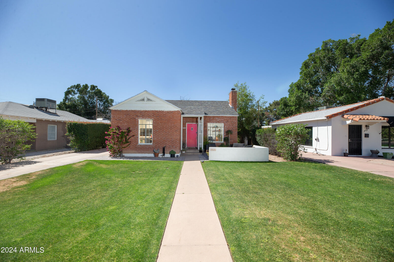 Property Photo:  311 W Campbell Avenue  AZ 85013 
