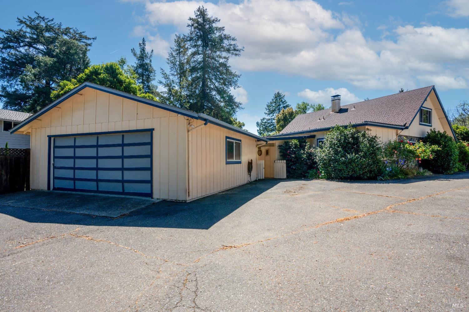 Property Photo:  433 Park Boulevard  CA 95482 