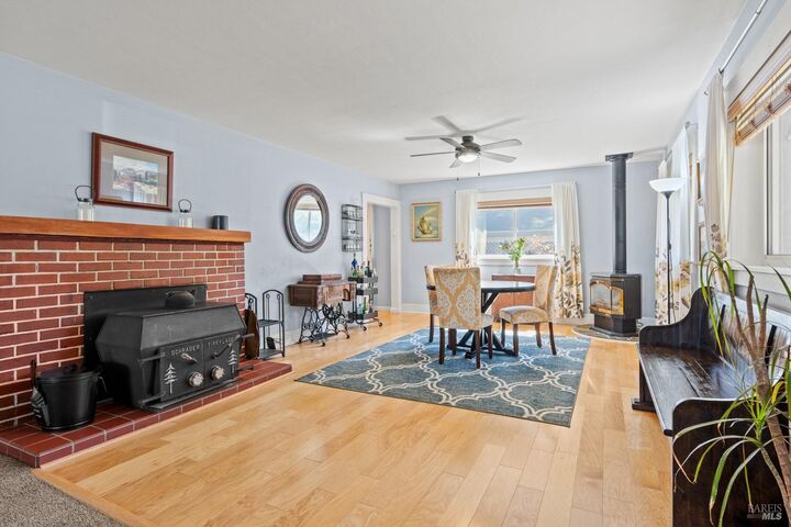 Property Photo: 433 Park Boulevard CA 95482