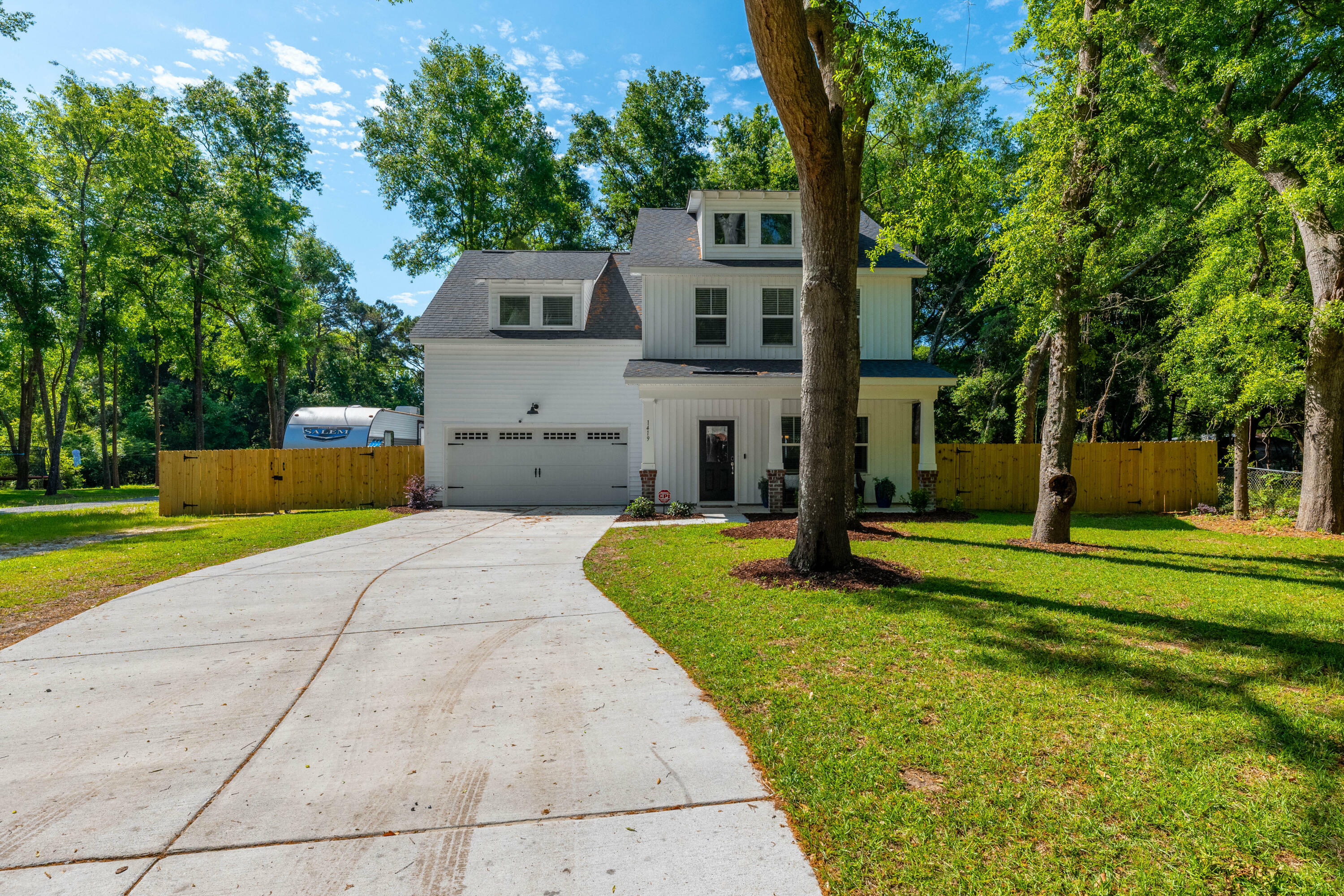 Property Photo: 1419 Avenue B SC 29412
