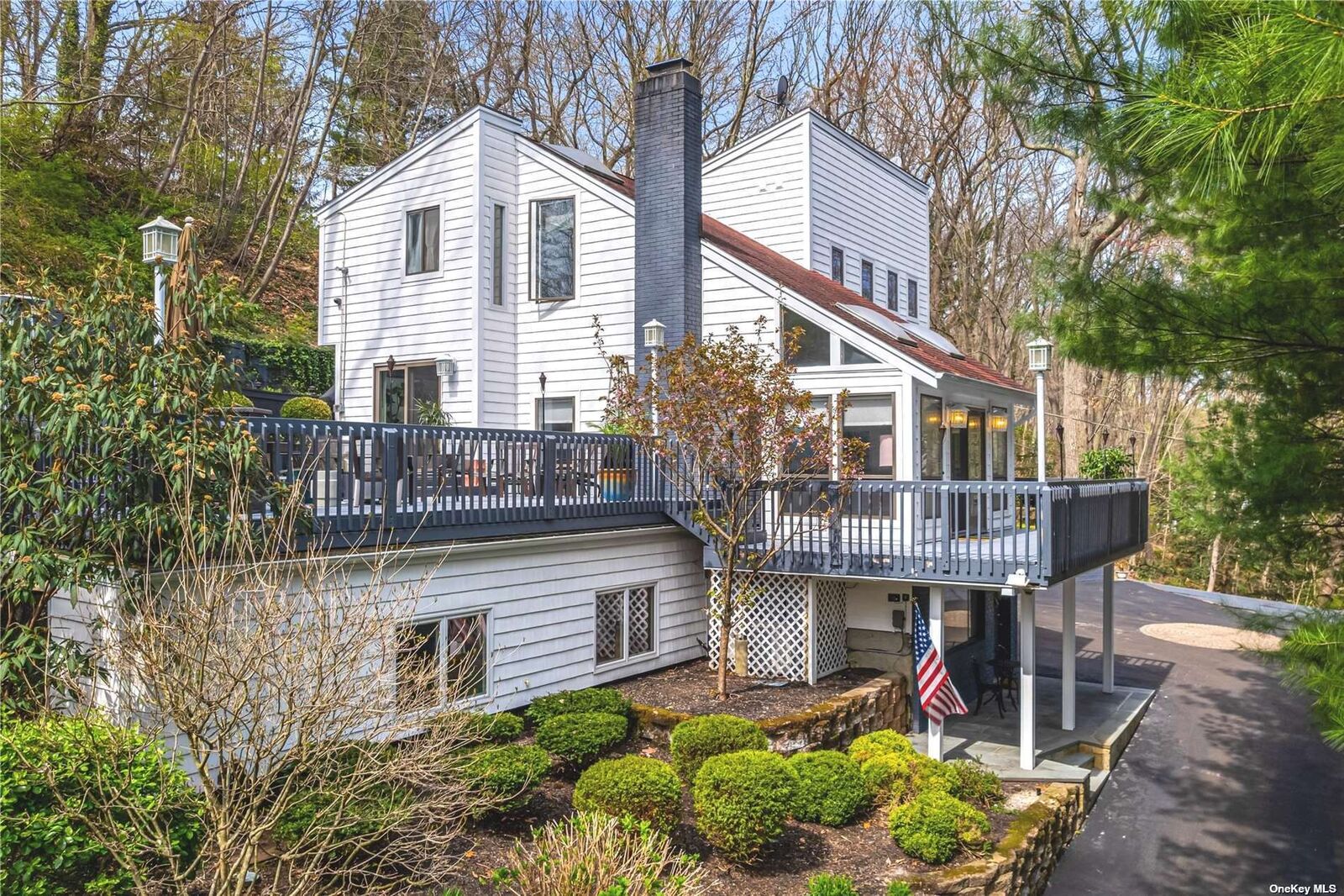 Property Photo:  14 Cold Spring Hills Road  NY 11743 