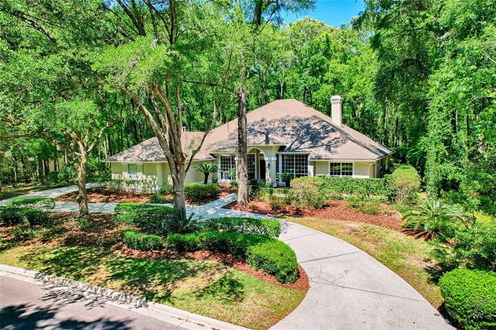 Property Photo:  9202 SW 41st Lane  FL 32608 