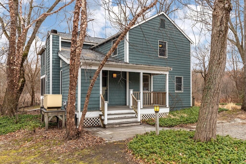 Property Photo:  81 Riverview Cir  MA 01778 