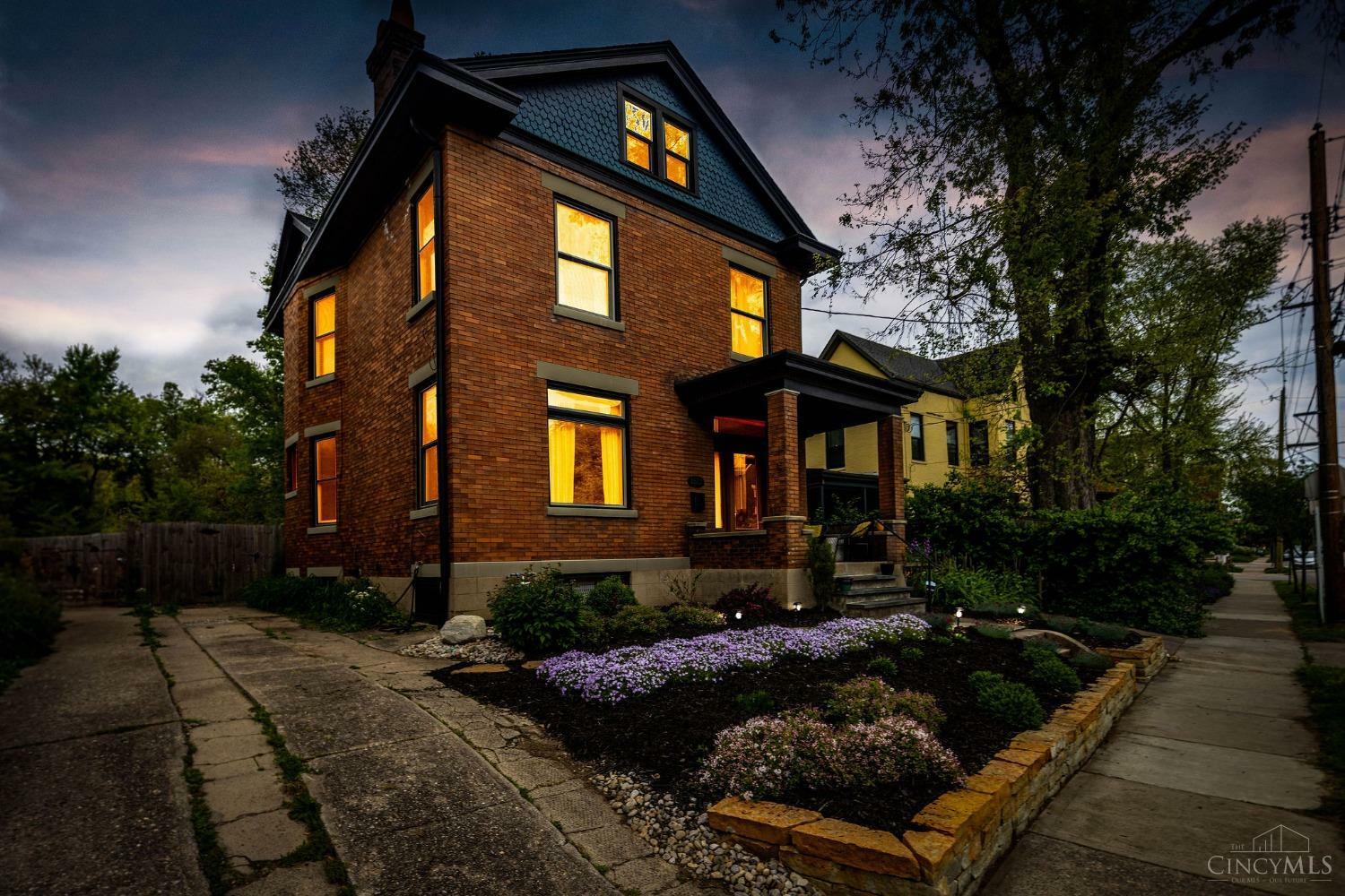 Property Photo: 1522 Pullan Avenue OH 45223
