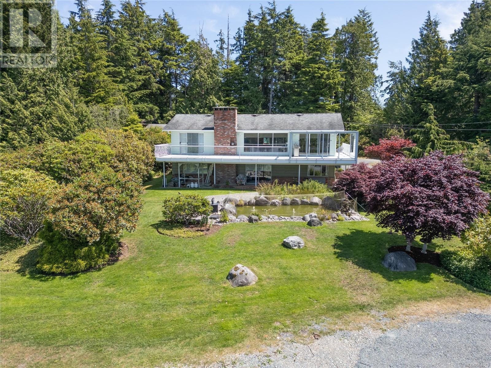 Property Photo: 270 Cedar Street BC V0R 2Z0