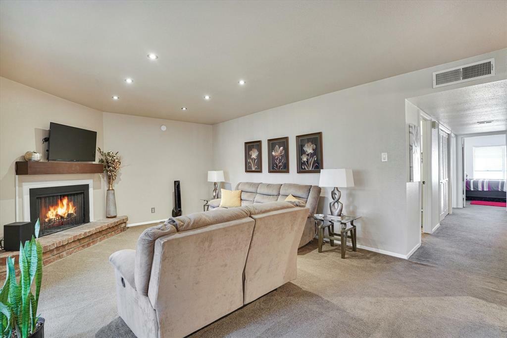 Property Photo: 14515 Wunderlich Drive 1814 TX 77069