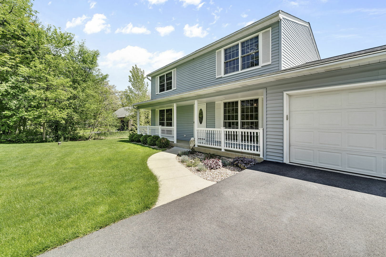Property Photo:  0N675 Prince Crossing Road  IL 60185 