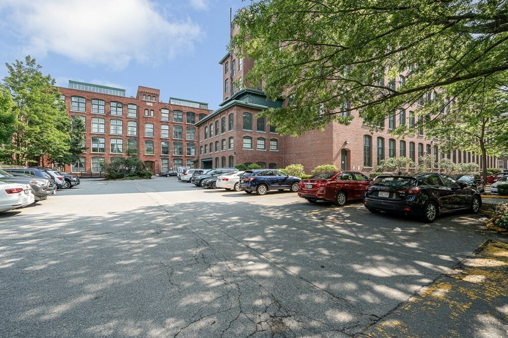 Property Photo:  200 Market Street 317  MA 01852 