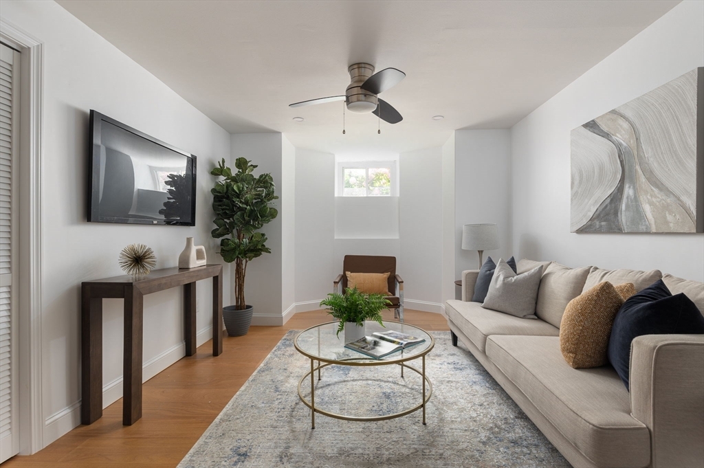 Property Photo:  31 Highland Aveue 7  MA 02460 