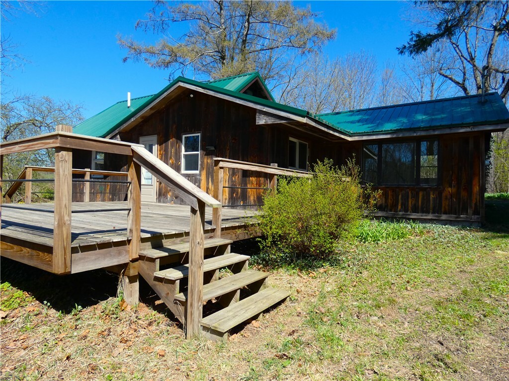 Property Photo:  6428 Perry City Road  NY 14886 