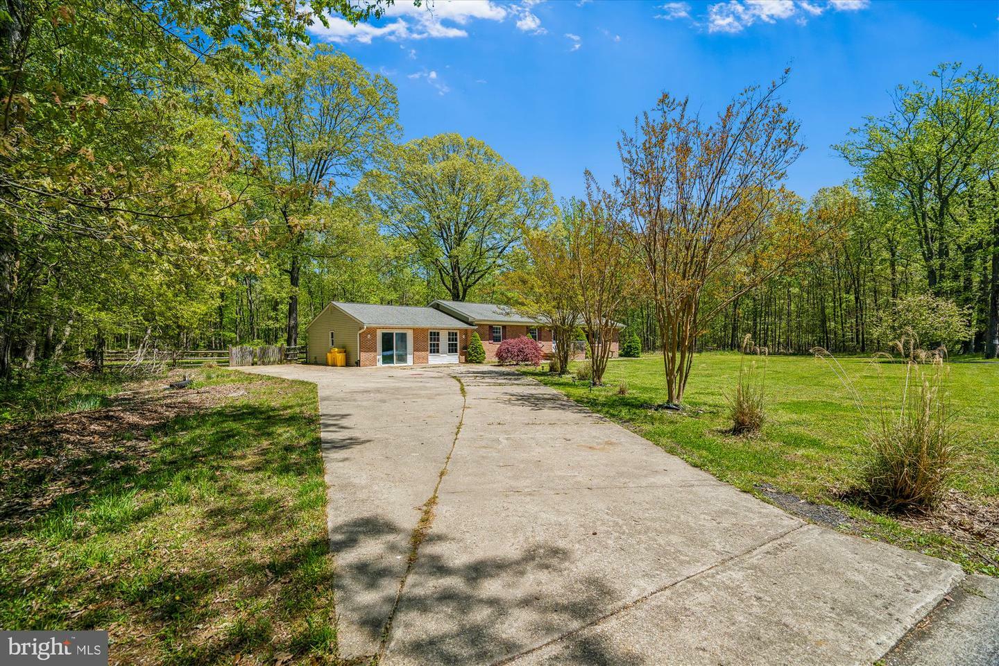 Property Photo:  1418 Shady Rest Road  MD 20764 