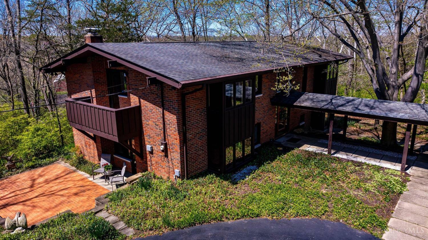 Property Photo:  210 Beechpoint Drive  OH 45056 