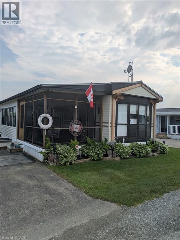 Property Photo: 92 Clubhouse Road 51 ON N0E 1T0