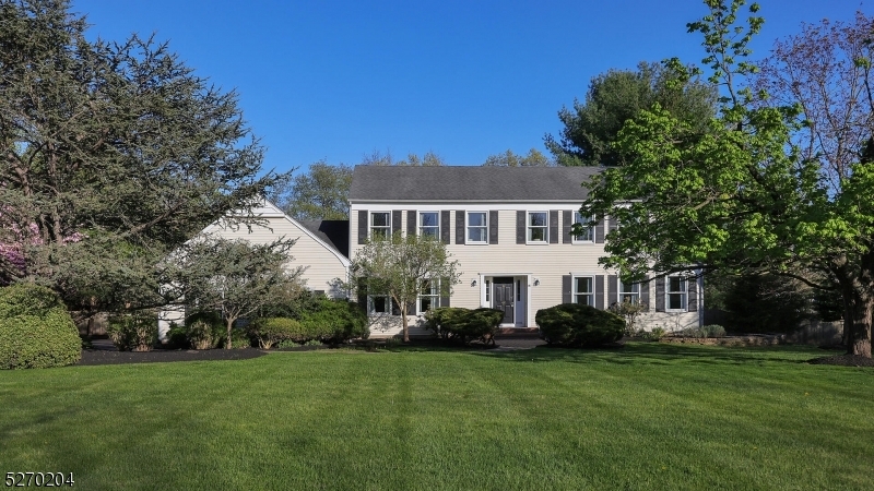 Property Photo:  11 Blackhorse Run  NJ 08502 