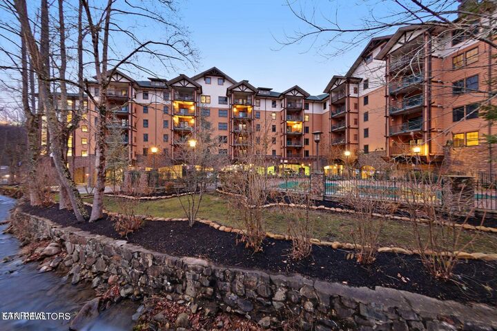 Property Photo: 215 Woliss Ln Unit 209 TN 37738