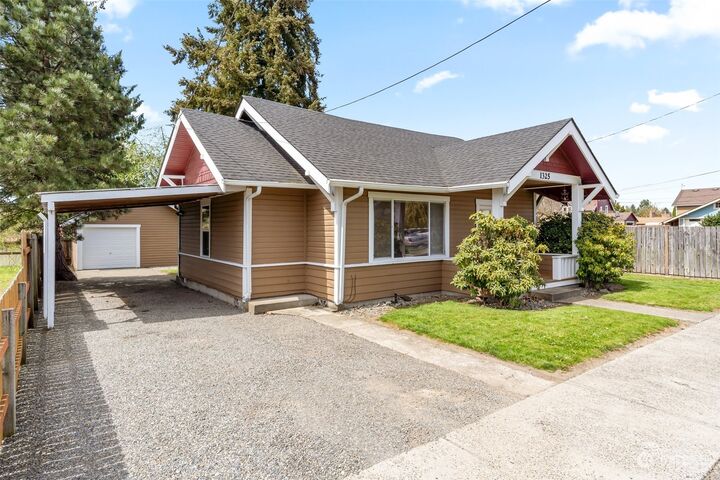 Property Photo: 1325 Rose Street WA 98531