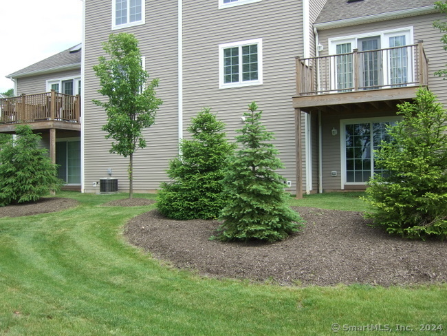 Property Photo:  1985 West Street 10  CT 06489 